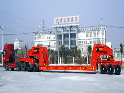 特種狼狽半挂車